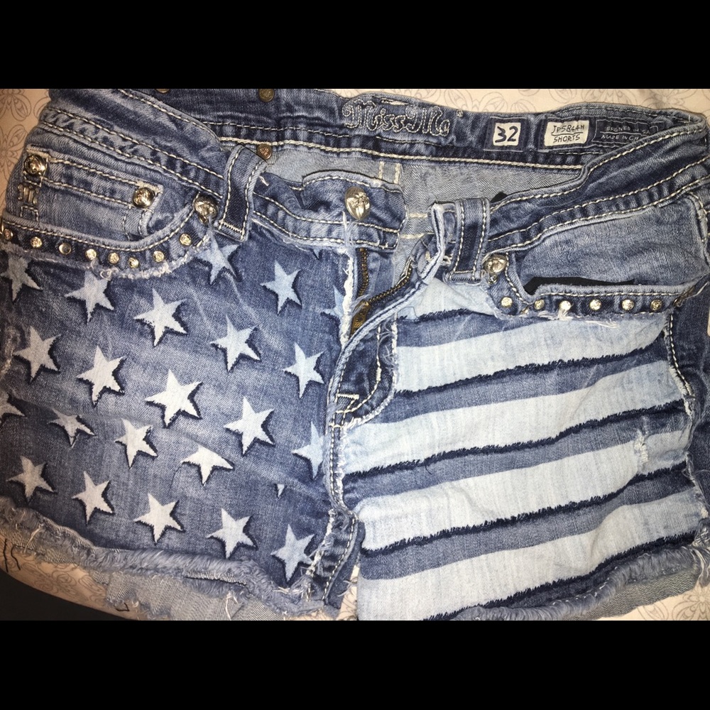 MISS ME SHORTS